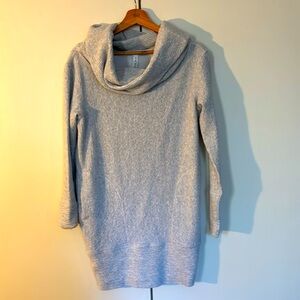 Lululemon Cowl Neck dress with pockets